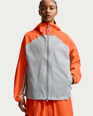 Front Zip Outdoor. Nike CA